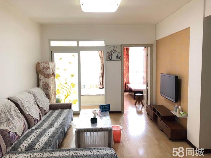 機場路口 沃爾瑪 大潤發旁精裝修拎包入住保持很好有鑰匙?。?！